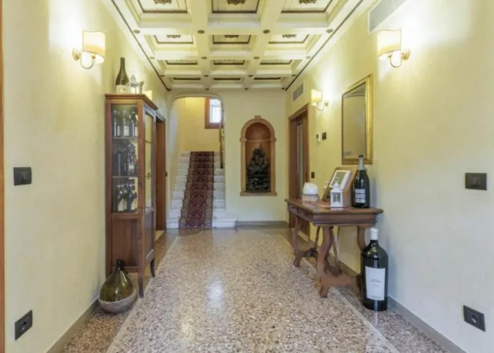 Luccon - Centro Storico 3*