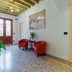 Pensjonat Luccon - Centro Storico 3*